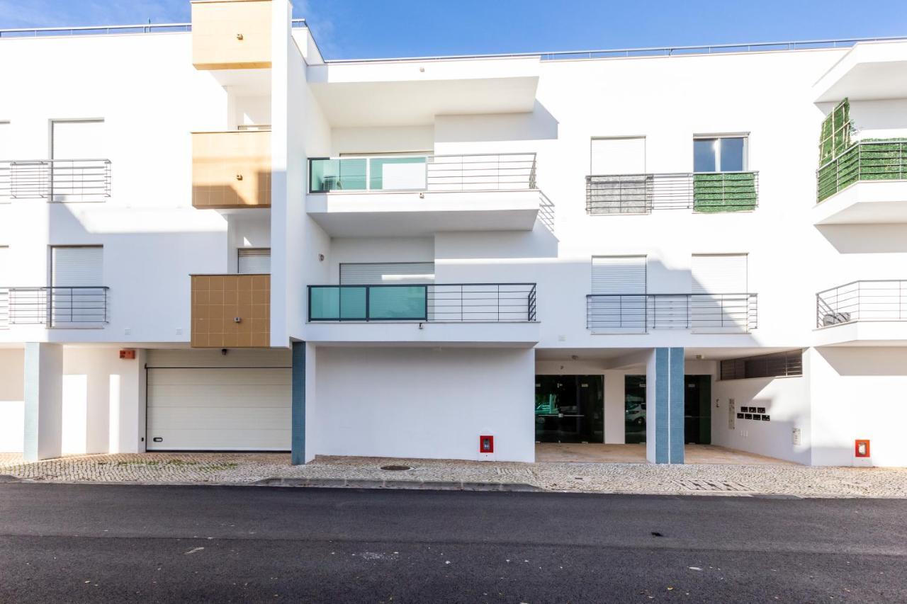 Sacha'S Sweet Home, Lovely 2 Bedroom Apartment, Walking Distance To Town, Beach And Marina Lagos Exteriör bild